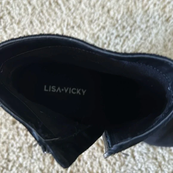 Lisa Vicky Black Genuine Suede Sunny-V Pointed Toe Block Heel Booties Sz 7.5 - Picture 6 of 8
